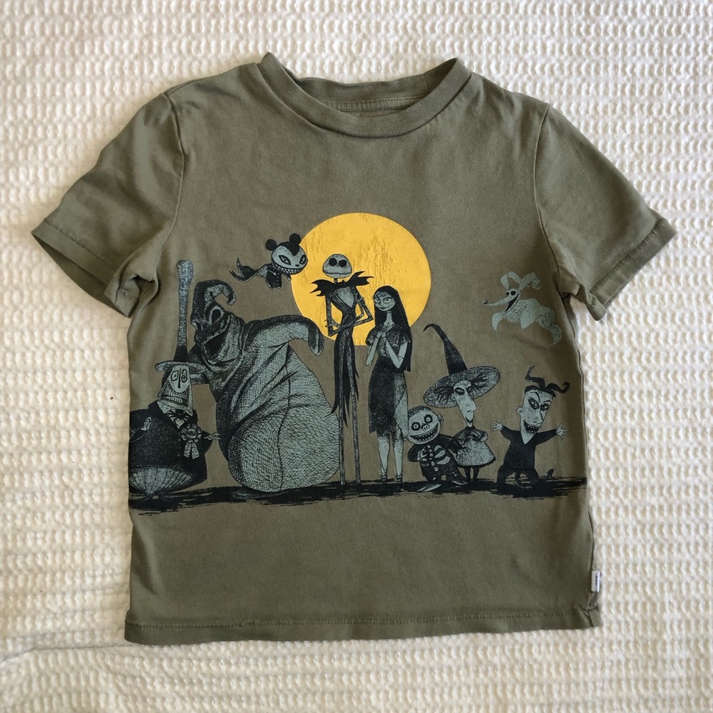 GAP Disney Kids Olive Green “The Nightmare Before Christmas” Graphic Tee Small